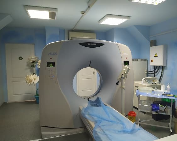 Томограф TOSHIBA